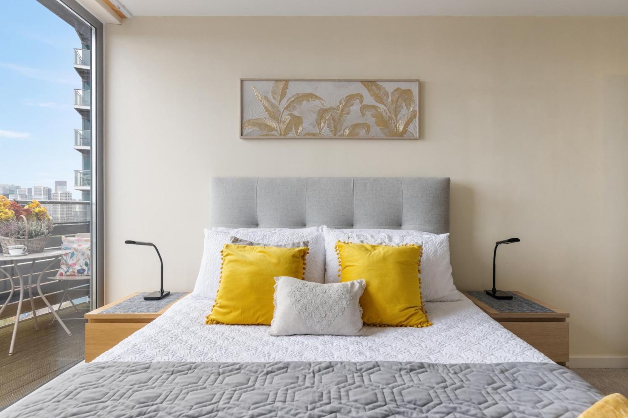 Stratford Skyview Apartment Лондон Экстерьер фото