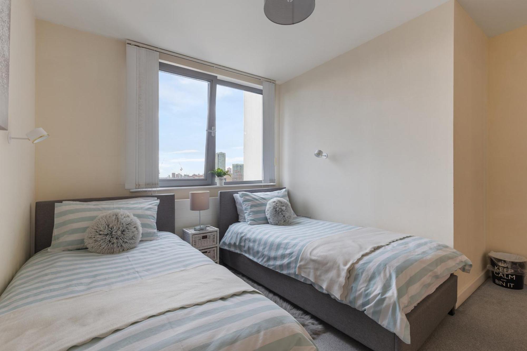 Stratford Skyview Apartment Лондон Экстерьер фото